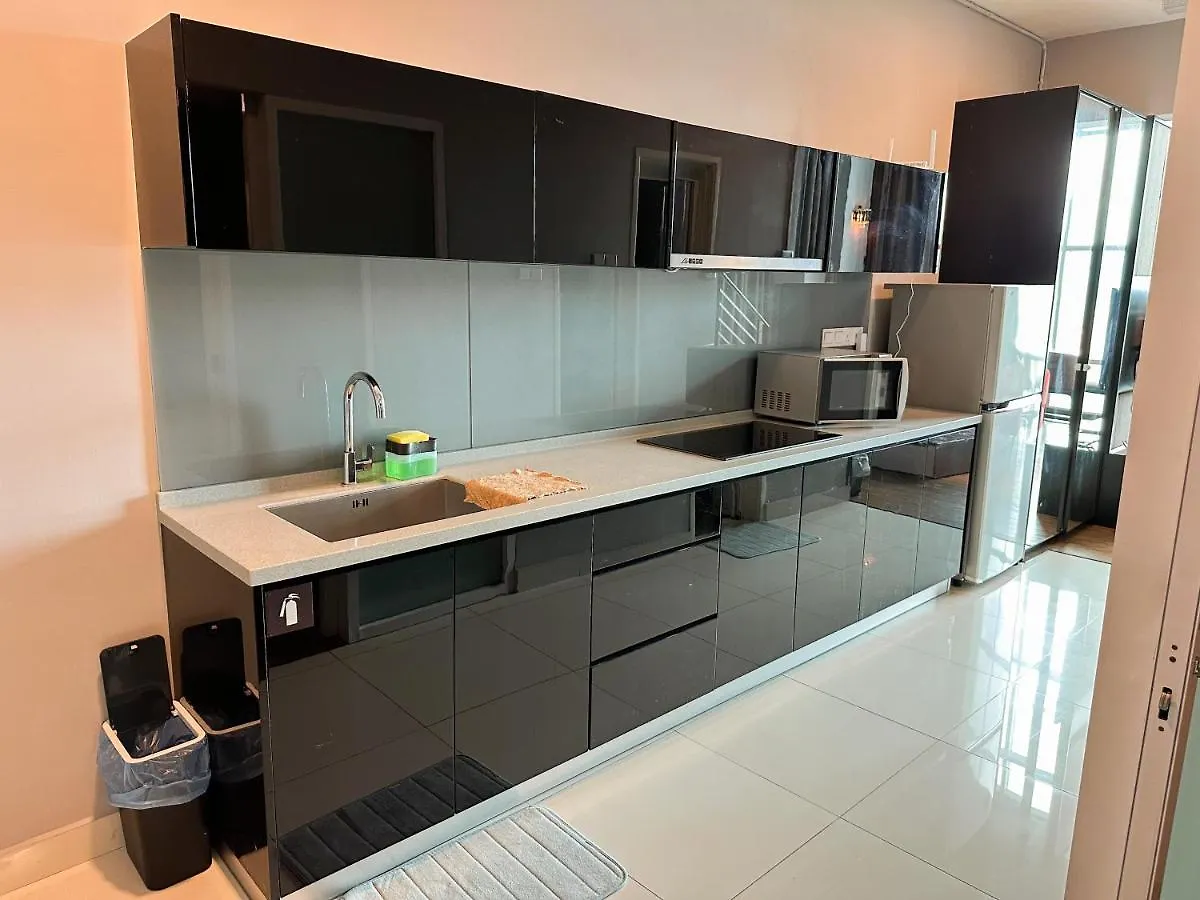 Maritime Suite By Airrise Jelutong Apartment